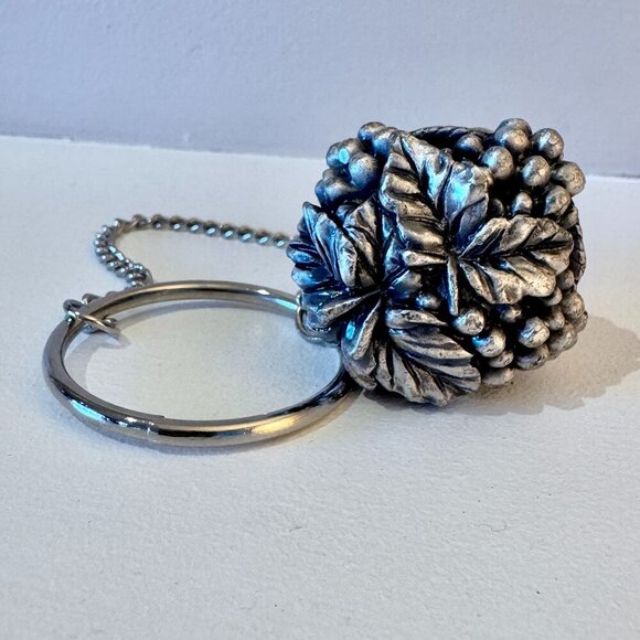 Pewter Grapevine Wine Stopper Cork - Picture 3 of 3